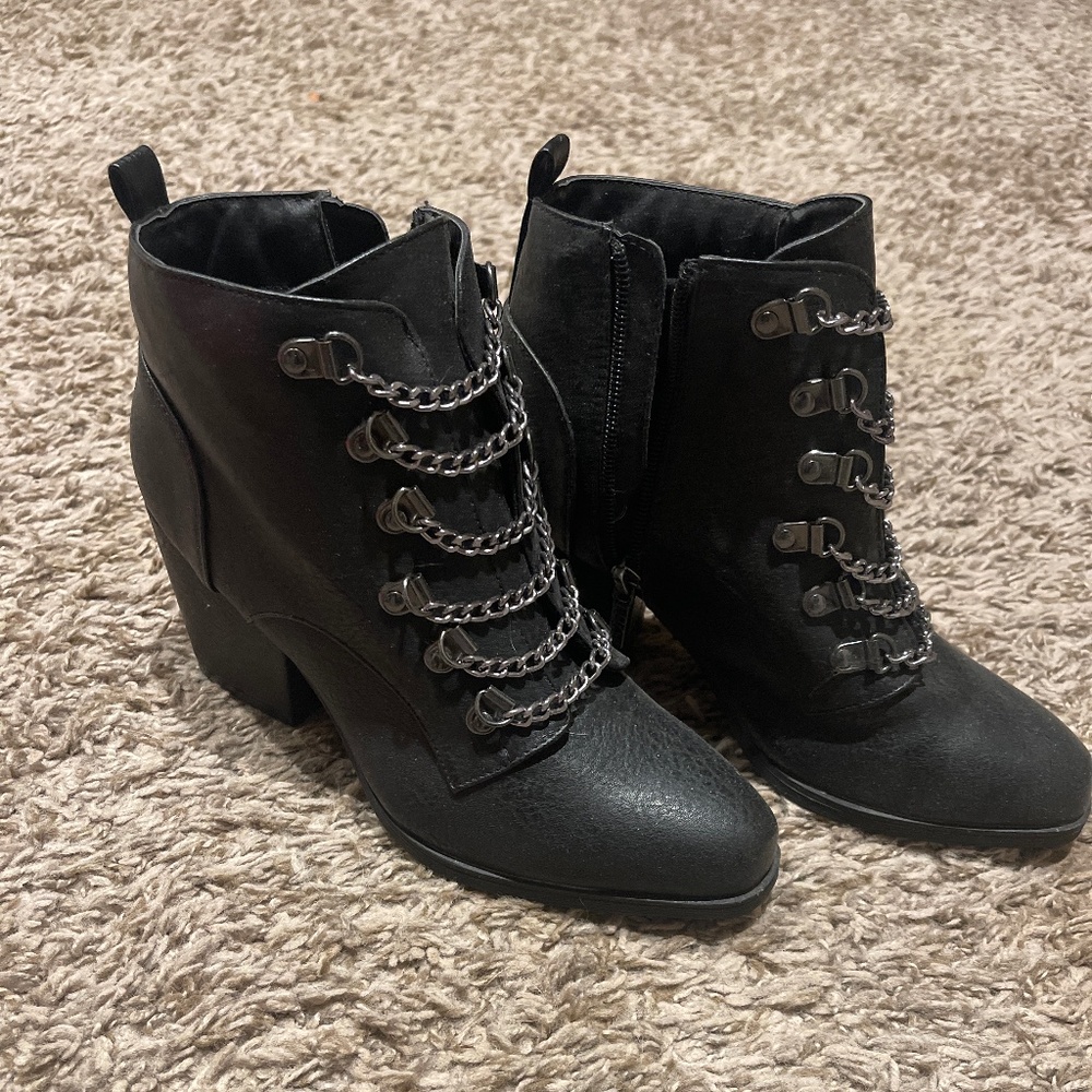 Ankle boots